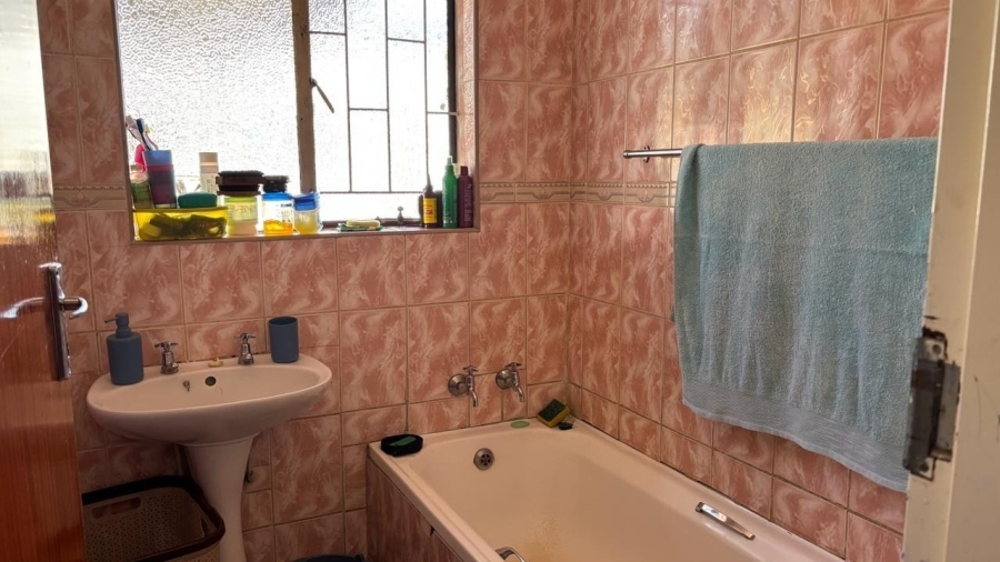 3 Bedroom Property for Sale in Boitekong Ext 3 North West